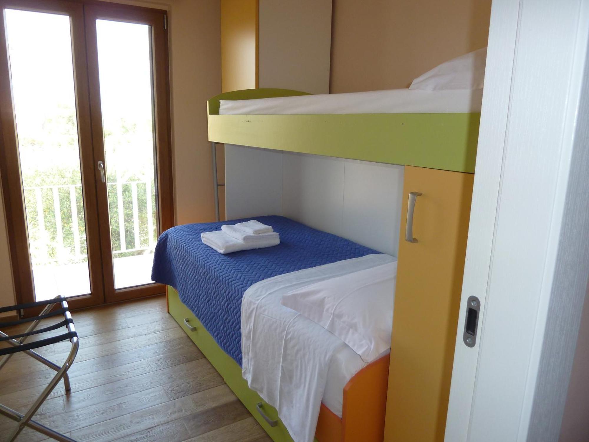Sole E Mare Apartment Кастеланета Марина Екстериор снимка